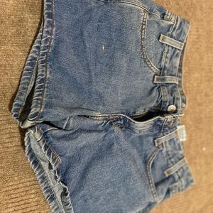 Levi shorts